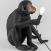 Seletti Lampada In Resina Monkey Lamp Black Seduta 34x30x32cm 1 Seletti Lampada In Resina Monkey Lamp Black Seduta 34x30x32cm -Negozio Di Mobili seletti lampada in resina monkey lamp black seduta 34x30x32cm