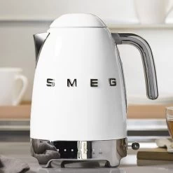 Smeg Bollitore 3D 50's Style Bianco A Temperatura Variabile