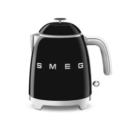 Smeg Mini Bollitore 50's Style Nero Lucido -Negozio Di Mobili smeg mini bollitore 50 s style nero lucido 3