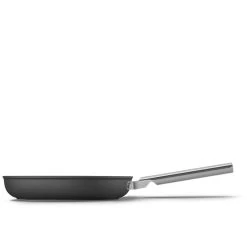 Smeg Padella Antiaderente Cookware Nero Estetica 50's Style Ø28cm -Negozio Di Mobili smeg padella antiaderente cookware nero estetica 50 s style o28cm 3